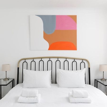 Beachside Retreat 2-Bedroom Gem With Free Private Parking & Outdoor Space Brighton Kültér fotó