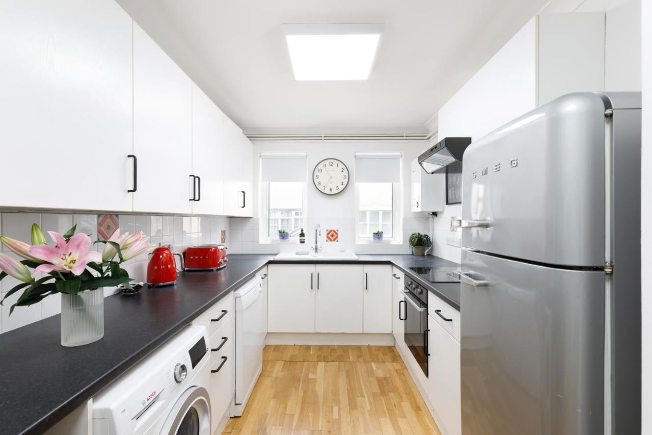 Beachside Retreat 2-Bedroom Gem With Free Private Parking & Outdoor Space Brighton Kültér fotó